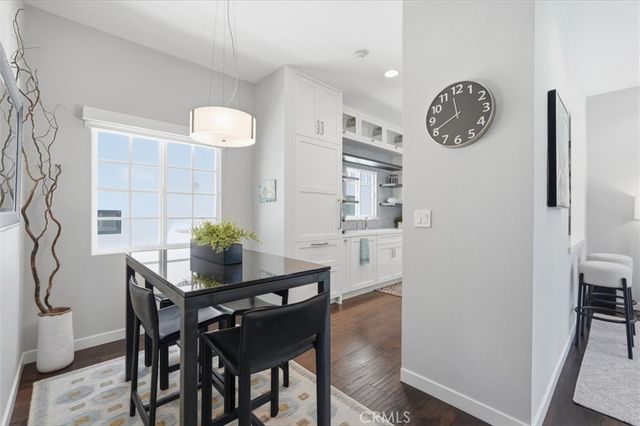 702 S Broadway A, Redondo Beach, CA 90277