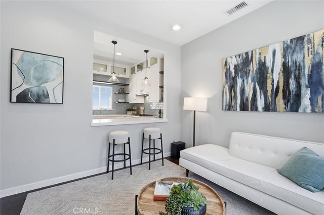702 S Broadway A, Redondo Beach, CA 90277