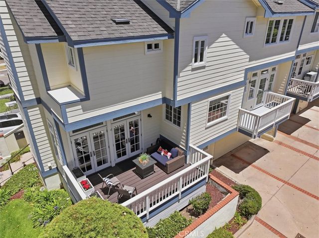 702 S Broadway A, Redondo Beach, CA 90277