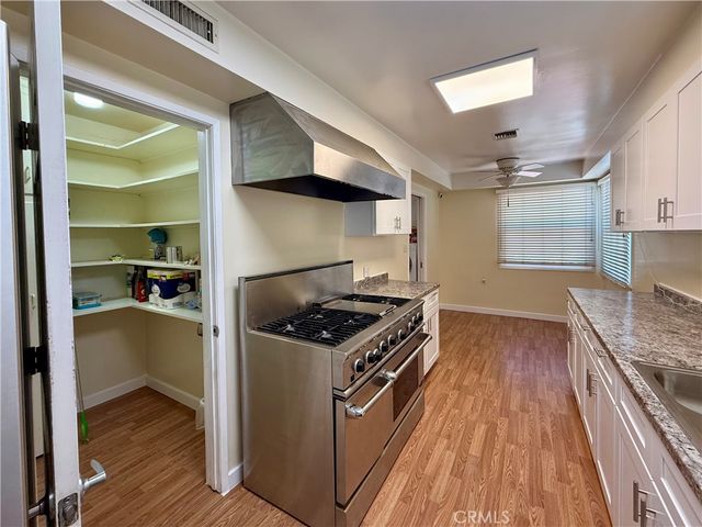 543 E Comstock, Glendora, CA 91741