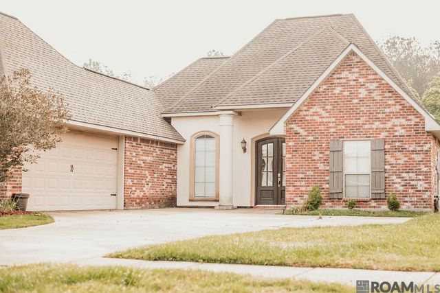 34122 Springlake Dr, Walker, LA 70785