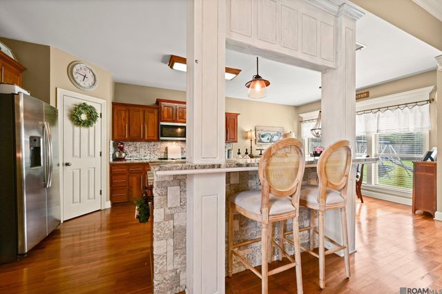 34122 Springlake Dr, Walker, LA 70785