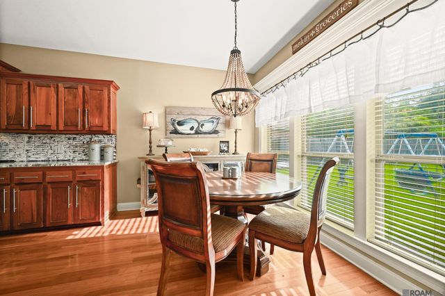 34122 Springlake Dr, Walker, LA 70785