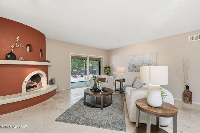 4968 N Territory Avenue, Tucson, AZ 85750