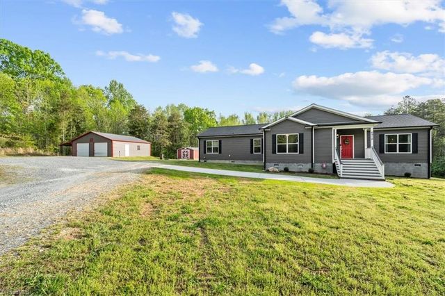 6916 Lawrence Farm Lane, Randleman, NC 27317