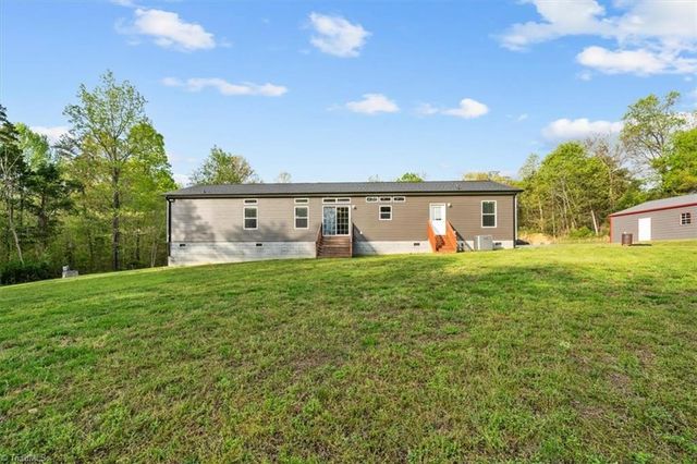 6916 Lawrence Farm Lane, Randleman, NC 27317