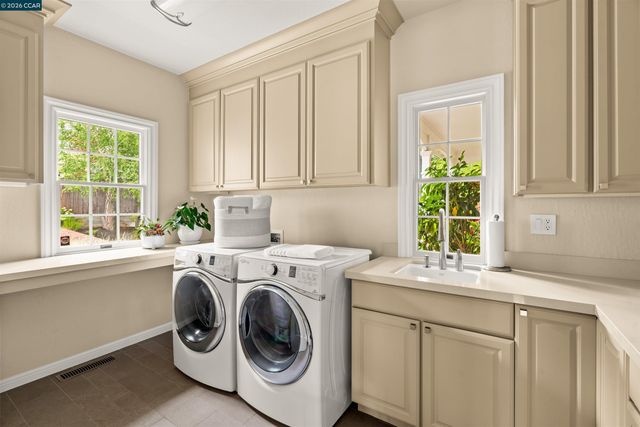 298 Barrington Ln, Alamo, CA 94507