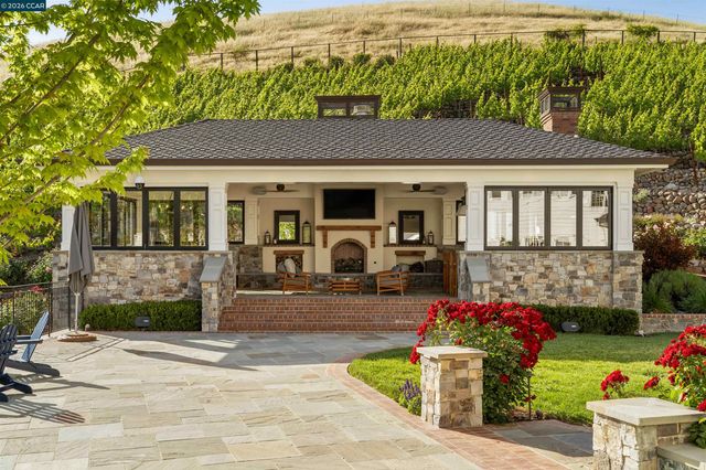 298 Barrington Ln, Alamo, CA 94507