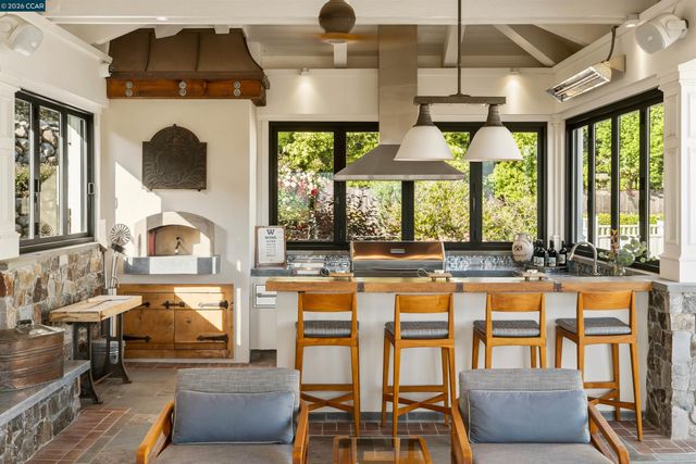 298 Barrington Ln, Alamo, CA 94507