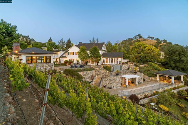 298 Barrington Ln, Alamo, CA 94507