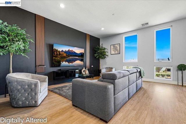 140 Coronado Ave, Alameda, CA 94501