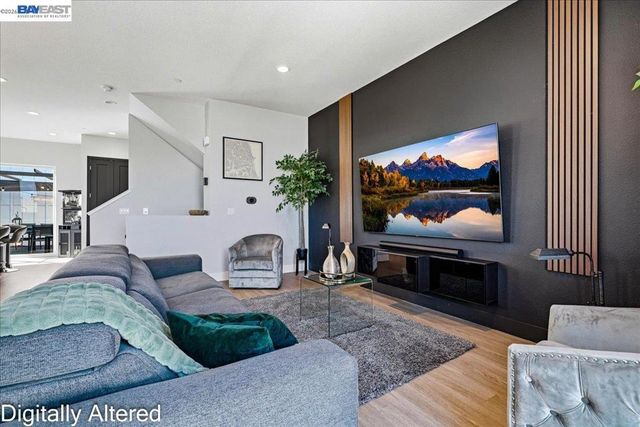 140 Coronado Ave, Alameda, CA 94501