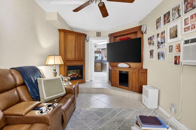 9064 Boca Gardens Parkway B, Boca Raton, FL 33496