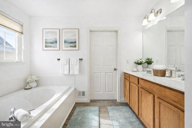 206 CAMELOT DR, Chestertown, MD 21620