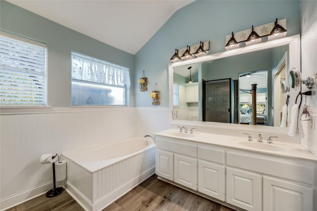 3110 Point CV, Lago Vista, TX 78645