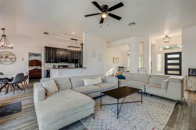 3110 Point CV, Lago Vista, TX 78645