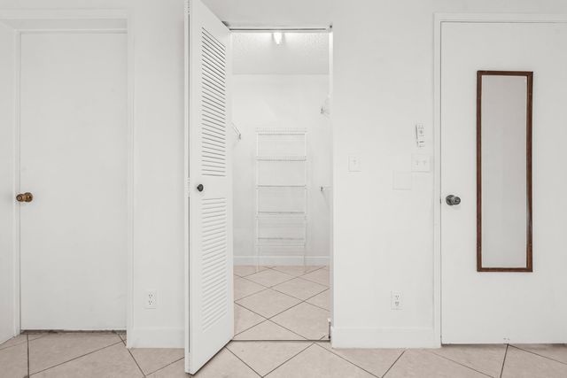 7301 Amberly Lane 304, Delray Beach, FL 33446