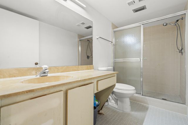 7301 Amberly Lane 304, Delray Beach, FL 33446