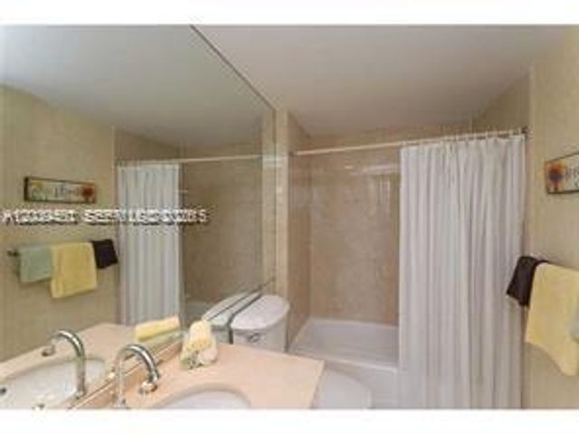 19333 Collins Avenue 1109, Sunny Isles Beach, FL 33160