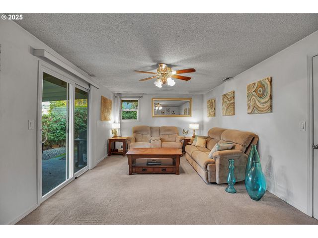 17277 Sw SUGAR PLUM Ct, Beaverton, OR 97007