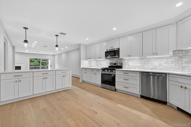 5 Bannock Court, Suffern, NY 10901