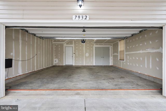 7932 QUIDDITCH LN, Elkridge, MD 21075