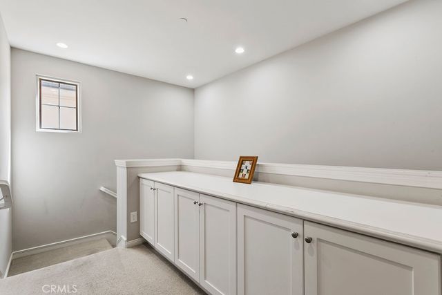 101 Thornhurst, Irvine, CA 92620