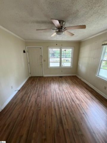 729 W Georgia Street, Woodruff, SC 29388