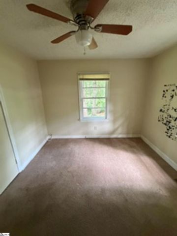 729 W Georgia Street, Woodruff, SC 29388