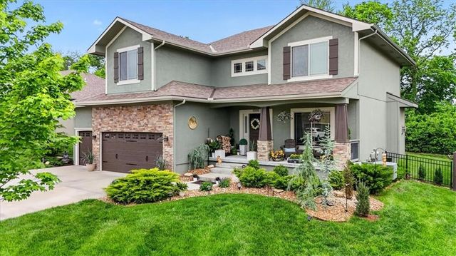 2320 SW Deer Run Road, Lee's Summit, MO 64082