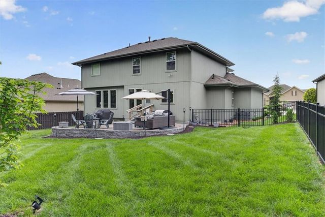 2320 SW Deer Run Road, Lee's Summit, MO 64082