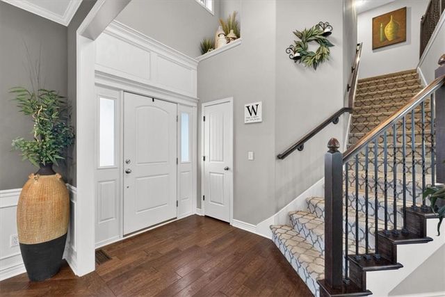 2320 SW Deer Run Road, Lee's Summit, MO 64082