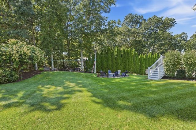 2 Nutmeg Circle, Coventry, RI 02816