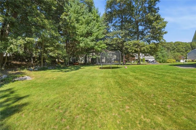 2 Nutmeg Circle, Coventry, RI 02816