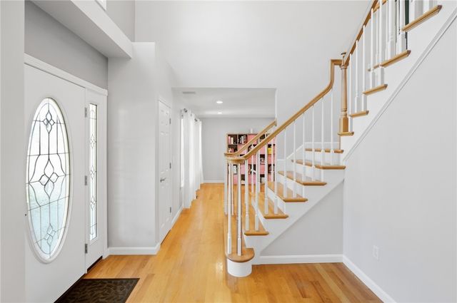 2 Nutmeg Circle, Coventry, RI 02816