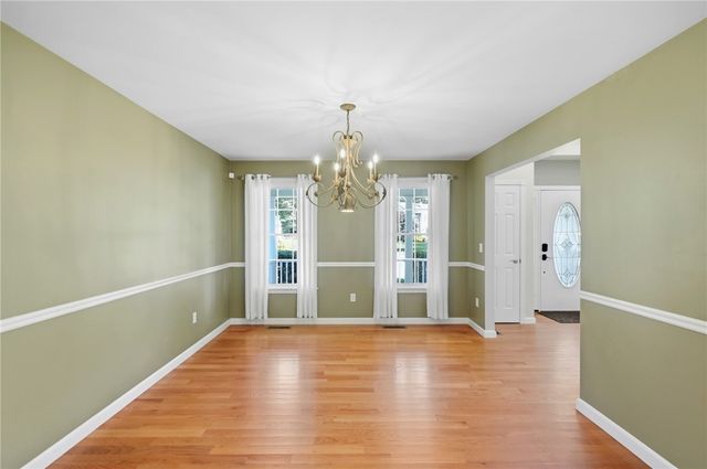 2 Nutmeg Circle, Coventry, RI 02816