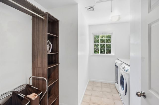 2 Nutmeg Circle, Coventry, RI 02816