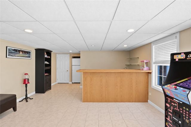 2 Nutmeg Circle, Coventry, RI 02816