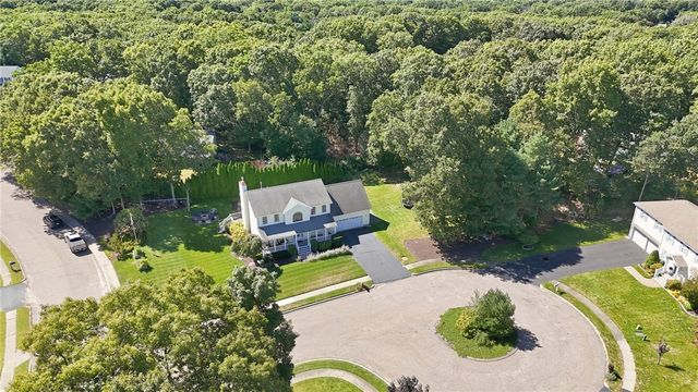 2 Nutmeg Circle, Coventry, RI 02816