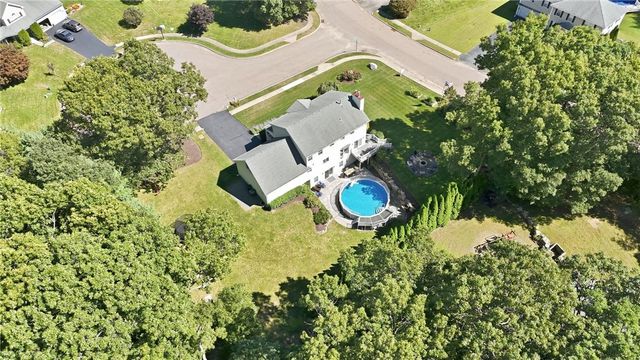 2 Nutmeg Circle, Coventry, RI 02816
