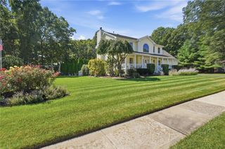 2 Nutmeg Circle, Coventry, RI 02816
