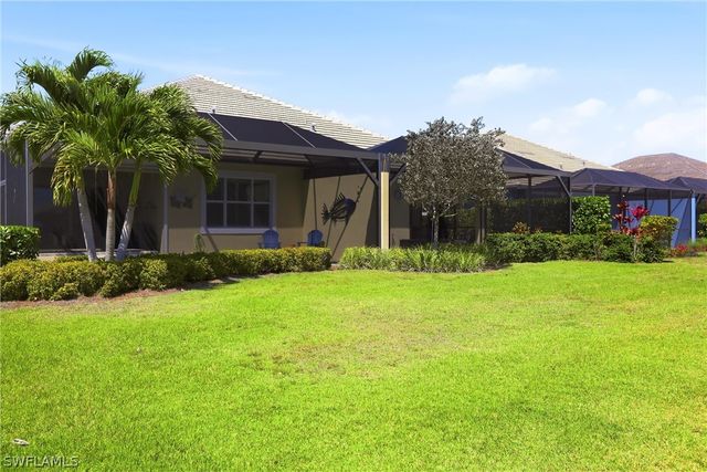 5962 Haiti DR, Naples, FL 34113