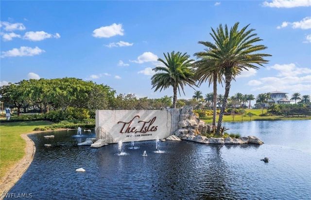 5962 Haiti DR, Naples, FL 34113