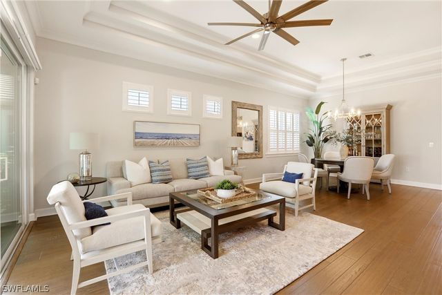 5962 Haiti DR, Naples, FL 34113