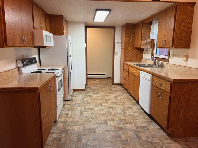 1110 Eckert Street NW, Alexandria, MN 56308