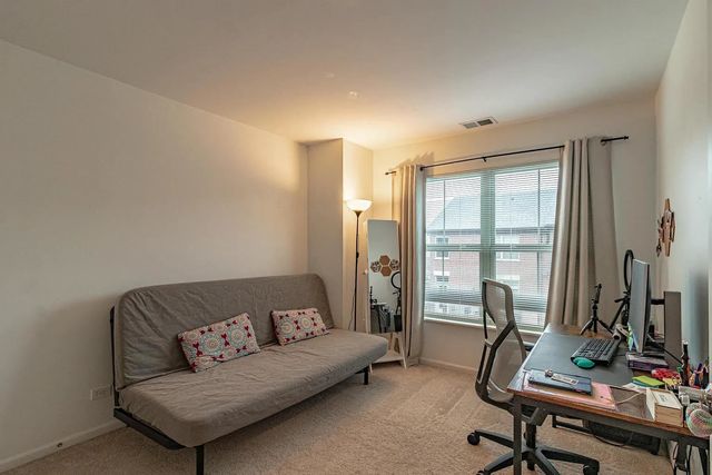 721 Summit Lane, Vernon Hills, IL 60061