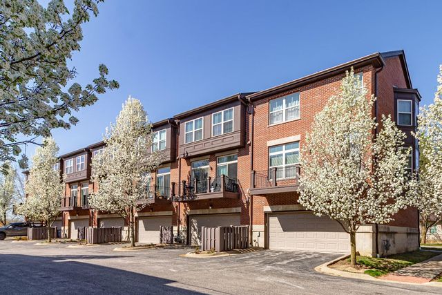 721 Summit Lane, Vernon Hills, IL 60061