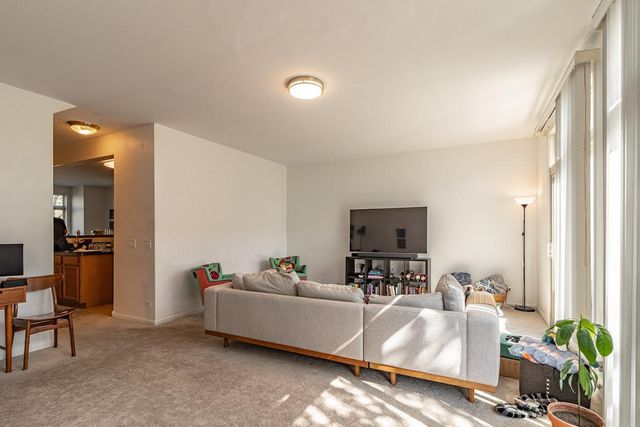 721 Summit Lane, Vernon Hills, IL 60061