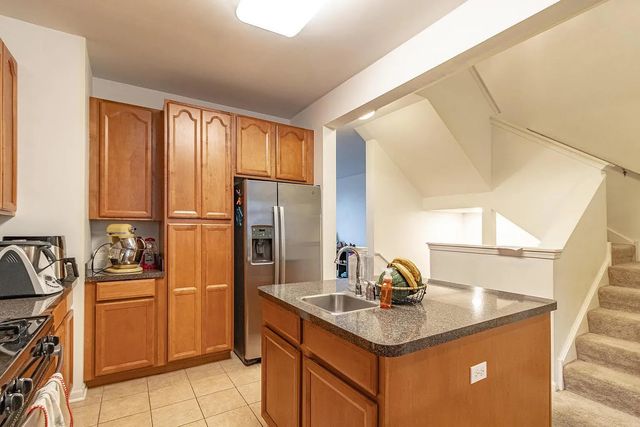 721 Summit Lane, Vernon Hills, IL 60061