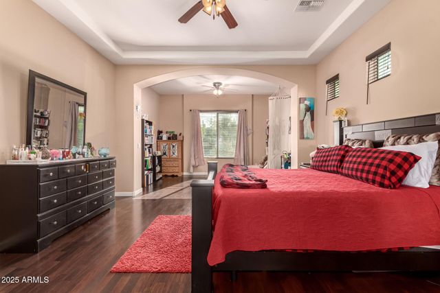 1819 W MAGDALENA Lane, Phoenix, AZ 85041